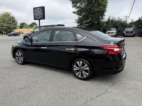 Used 2019 Nissan Sentra SV w/ Special Edition Package FWD image 7