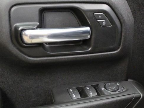 Certified 2020 Chevrolet Silverado 1500 Custom Trail Boss w/ Custom Convenience Package AWD/4WD image 16