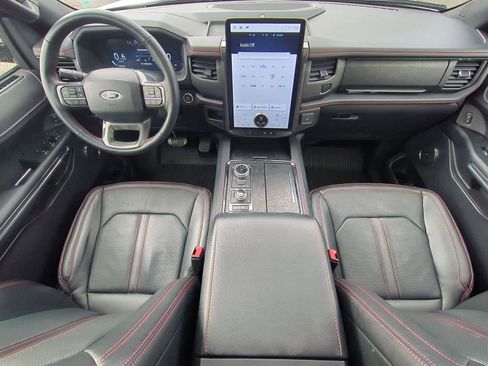 Used 2024 Ford Expedition Max Limited image 15
