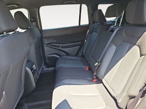 New 2026 Jeep Cherokee Laredo AWD/4WD image 13