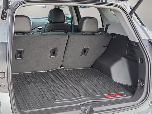 Used 2024 GMC Terrain SLT w/ Tech Package AWD/4WD image 8