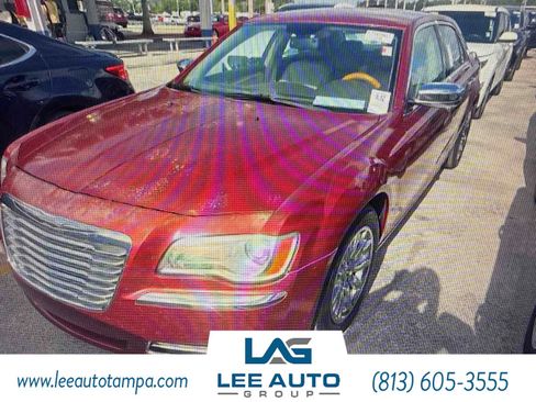 Used 2013 Chrysler 300 C RWD image 1