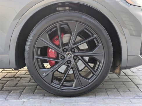 Used 2025 Audi SQ5 Premium Plus image 11