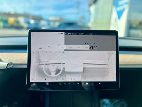 Used 2023 Tesla Model 3 Standard Range image 24