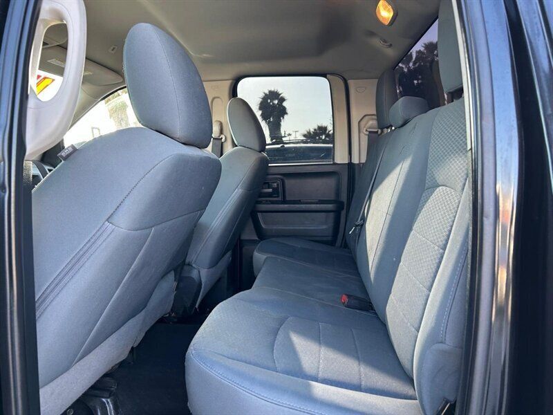 Used 2018 RAM 1500 Express RWD image 39