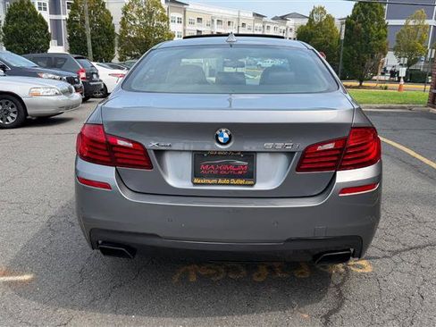 Used 2015 BMW 550i xDrive w/ M-Sport Package AWD/4WD image 11
