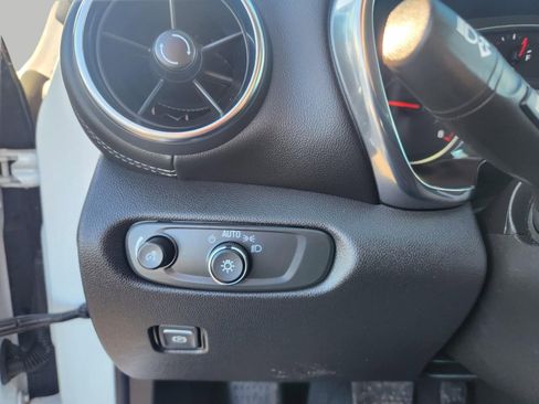 Used 2024 Chevrolet Blazer LT w/ Convenience Package image 20