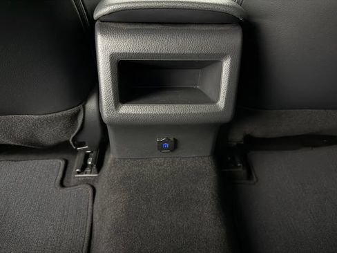 Used 2023 Toyota Camry SE FWD image 32