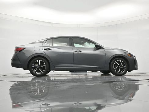 Used 2024 Nissan Sentra SV FWD image 39