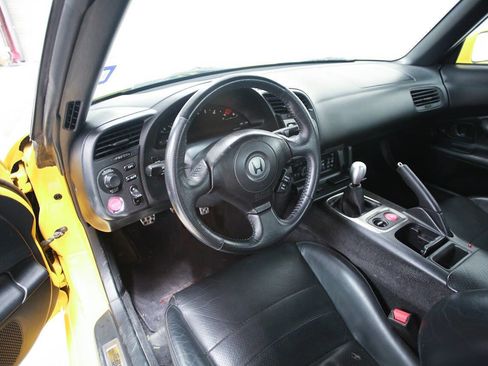 Used 2001 Honda S2000 Base 2dr Convertible image 16