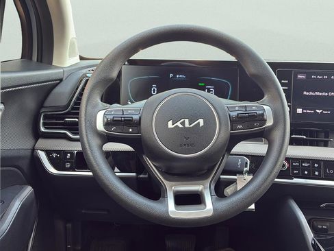 Used 2025 Kia Sportage LX FWD image 26