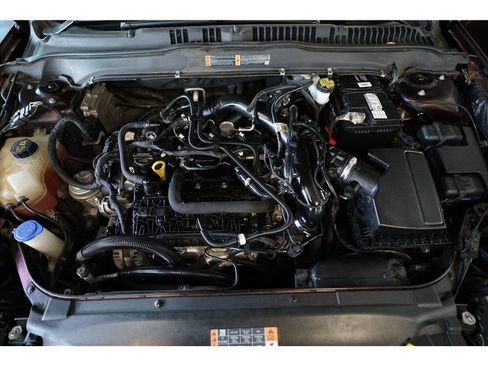 Used 2019 Ford Fusion SE FWD image 10