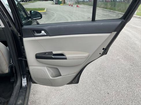 Used 2021 Kia Sportage LX FWD image 19