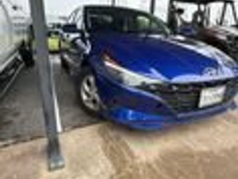 Used 2023 Hyundai Elantra SE FWD image 1