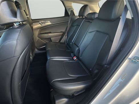 Used 2023 Kia Sportage SX FWD image 11