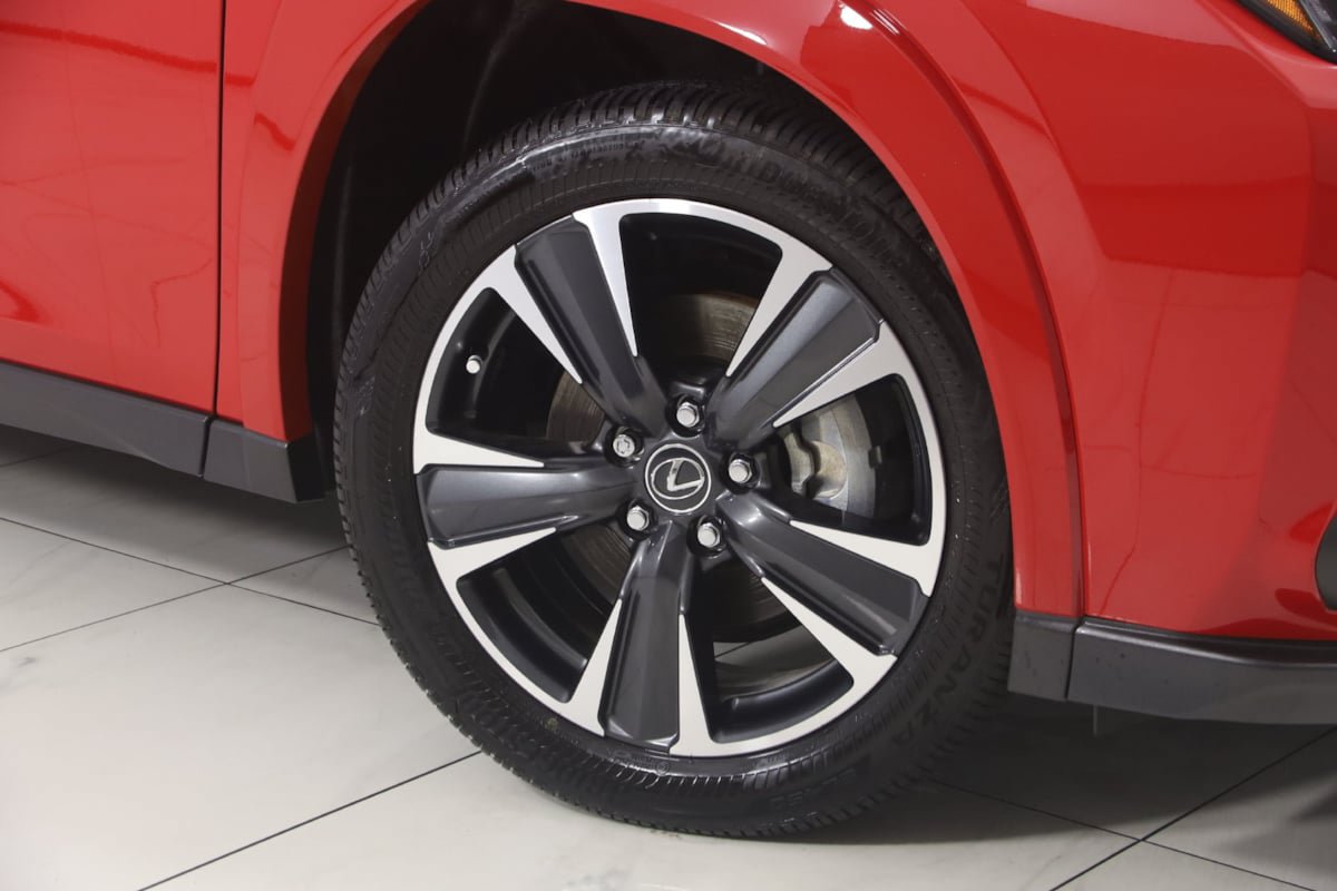 Used 2025 Lexus UX 300h FWD w/ Accessory Package (Z1) image 15