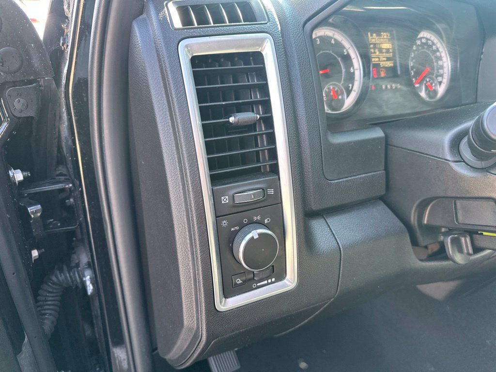 Used 2024 RAM 1500 Classic SLT AWD/4WD image 14