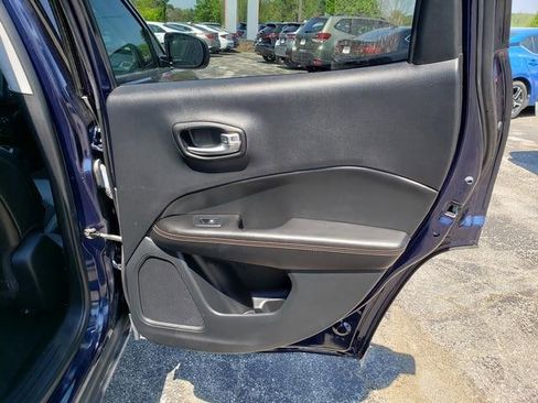 Used 2021 Jeep Compass Latitude w/ Convenience Group AWD/4WD image 18