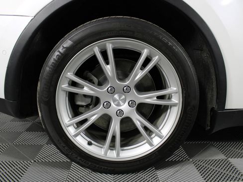 Used 2020 Tesla Model Y Long Range image 46