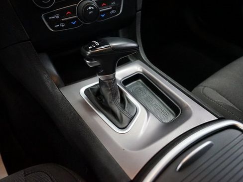 Used 2022 Dodge Charger SXT image 34