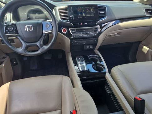 Used 2019 Honda Pilot Touring image 15
