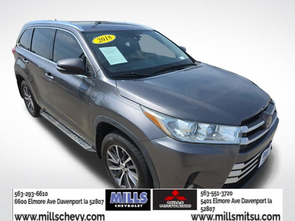 Used 2018 Toyota Highlander XLE FWD image 7