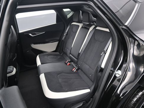 Used 2024 Kia EV6 GT-Line image 33