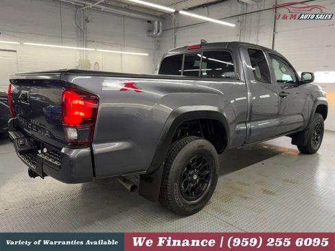 Used 2020 Toyota Tacoma SR w/ SX Package AWD/4WD image 7