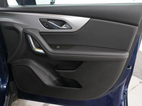 Used 2023 Chevrolet Blazer LT w/ Driver Confidence Package image 11