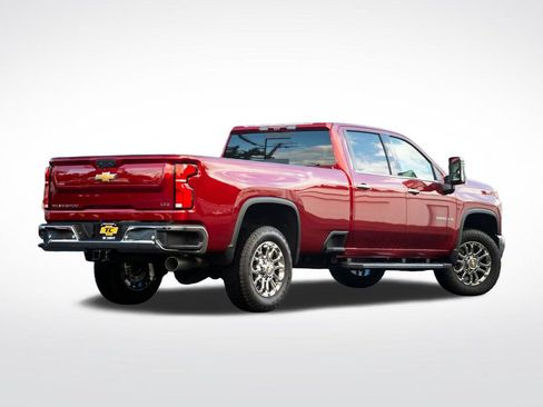 New 2026 Chevrolet Silverado 3500 LTZ w/ LTZ Premium Package AWD/4WD image 7