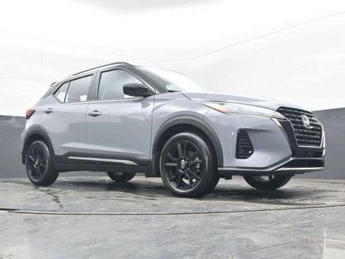 Certified 2024 Nissan Kicks SR w/ SR Premium Package image 21