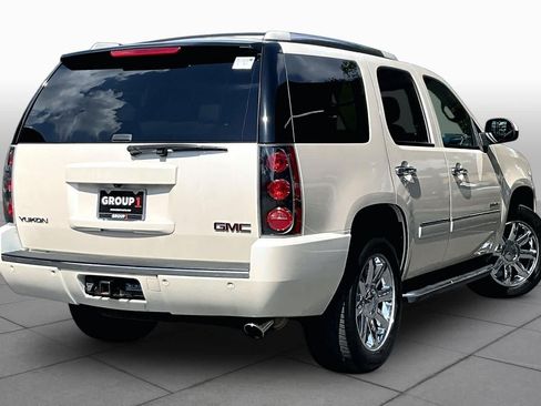 Used 2012 GMC Yukon Denali AWD/4WD image 12