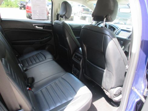 Used 2016 Ford Edge SEL w/ Equipment Group 201A AWD/4WD image 21