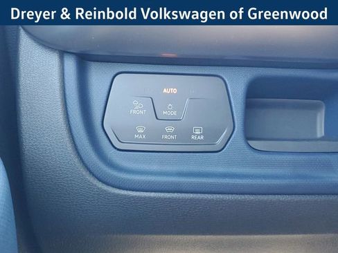 New 2025 Volkswagen ID. Buzz Pro S Plus image 28