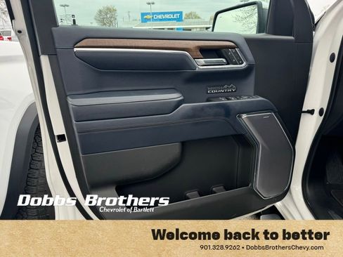 Certified 2023 Chevrolet Silverado 1500 High Country w/ Z71 Off-Road Package image 13