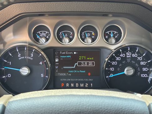 Used 2016 Ford F250 Lariat w/ Lariat Ultimate Package AWD/4WD image 34