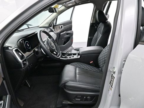 Used 2023 Kia Sorento SX Prestige AWD/4WD image 14