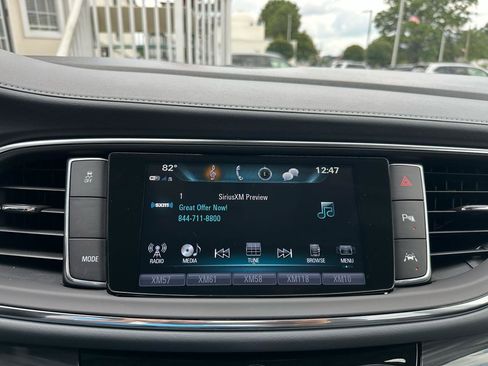 Used 2019 Buick Enclave Premium w/ Experience Buick Package FWD image 14