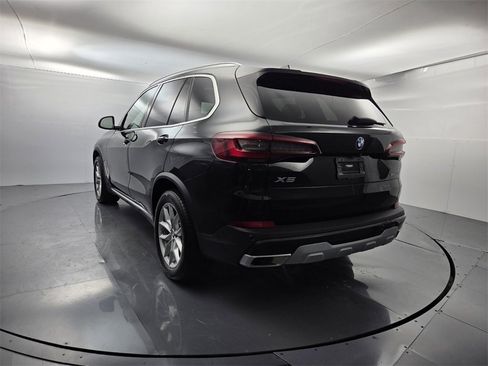 Used 2023 BMW X5 xDrive40i w/ Executive Package image 7
