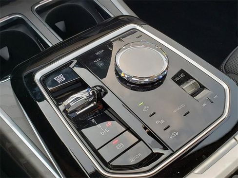 New 2025 BMW 760i xDrive image 25