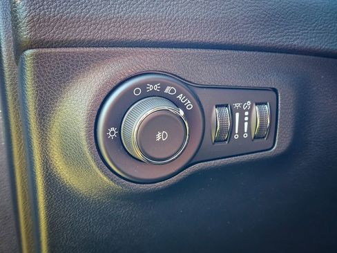 Certified 2021 Jeep Compass Limited AWD/4WD image 13