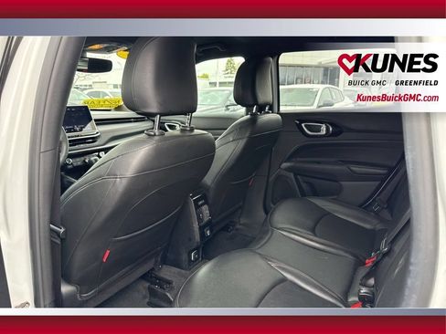 Used 2025 Jeep Compass Trailhawk AWD/4WD image 35