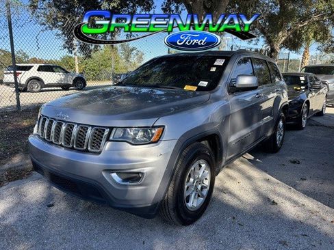 Used 2019 Jeep Grand Cherokee Laredo image 1