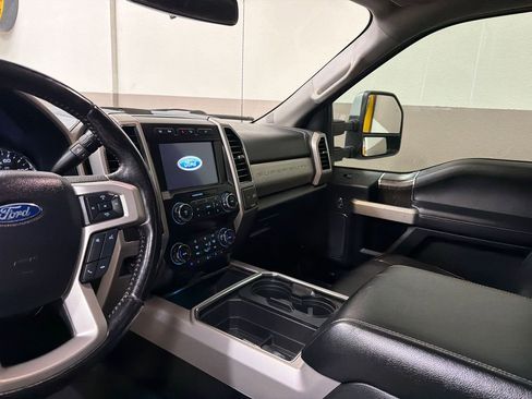 Used 2021 Ford F350 Lariat w/ Lariat Value Package AWD/4WD image 14
