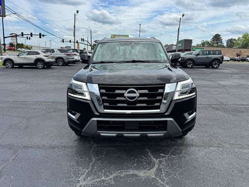 Used 2023 Nissan Armada SV RWD image 3