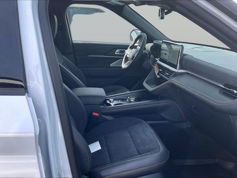 New 2026 Ford Explorer Tremor w/ Tremor Ultimate Package AWD/4WD image 8