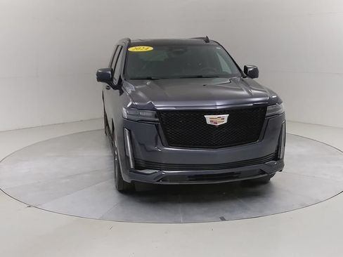 Used 2024 Cadillac Escalade ESV Sport w/ Touring Package AWD/4WD image 11