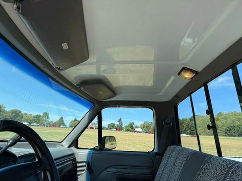 Used 1995 Ford F250 2WD Regular Cab image 23