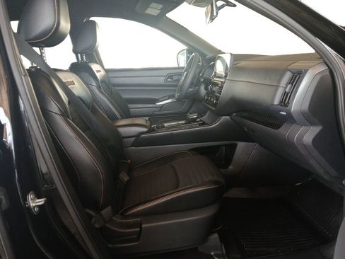Used 2023 Nissan Pathfinder Rock Creek AWD/4WD image 17