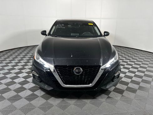 Used 2022 Nissan Altima 2.5 SL FWD image 2